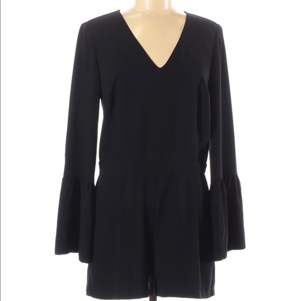 Massimo Fabbro Italy Ruffle Sleeve Romper NWT